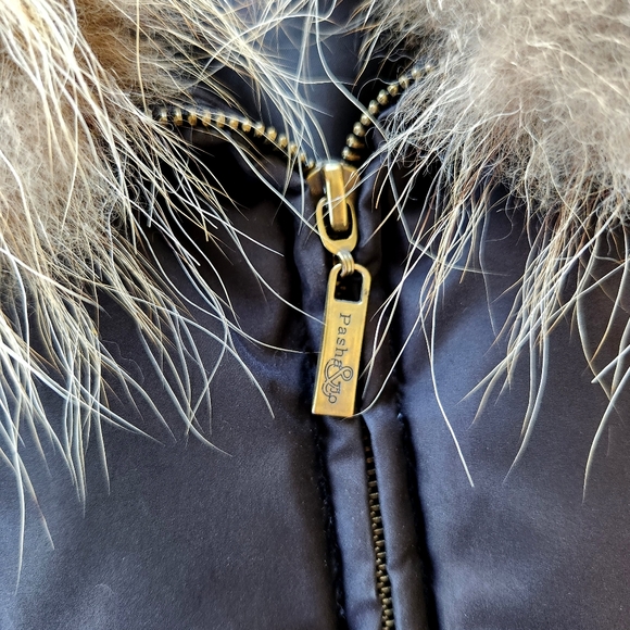 Pasha & Jo Raccoon Fur Down Quilted Vest Black | Size L - Picture 3 of 9